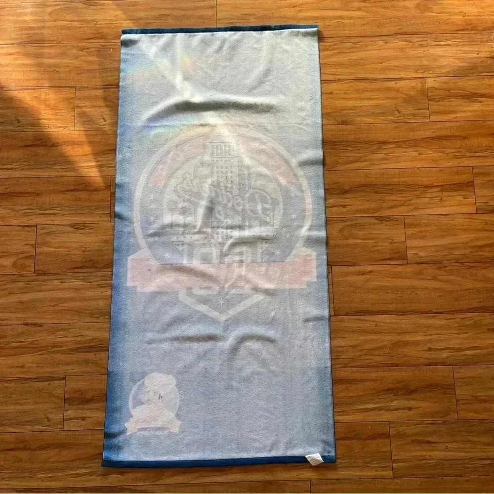 New Dodgers Stadium 60th Anniversary Towel Official - Picture 4 of 5